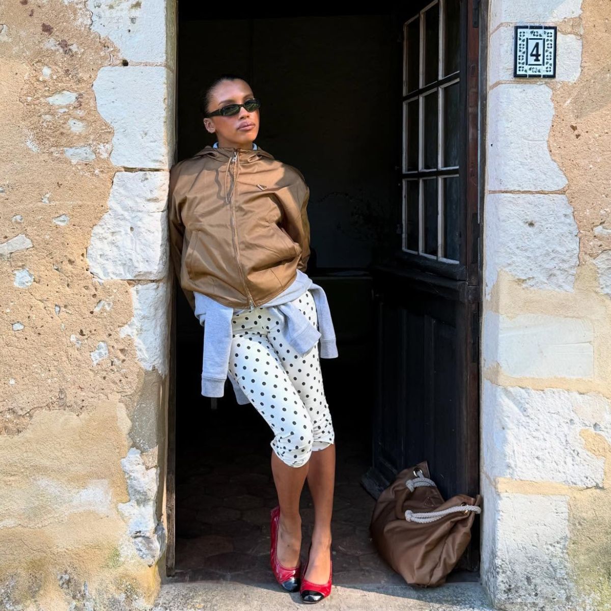 Image of influencer wearing capri pants
