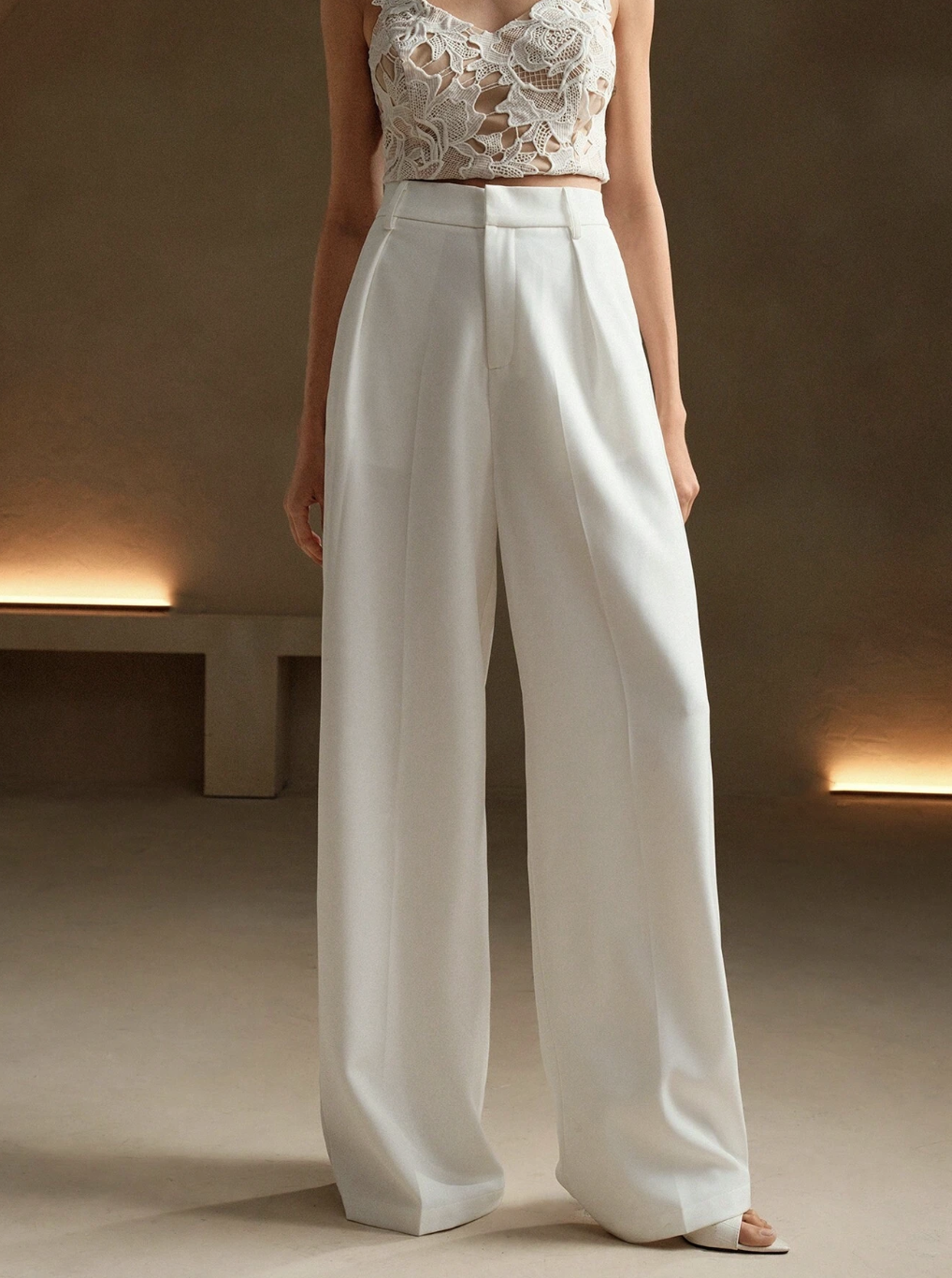 Anewsta, Casual Straight High Waist Trousers in White