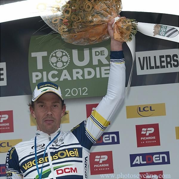 Kenny Van Hummel (Vacansoleil-DCM) was declared winner of stage 2 after Nacer Bouhanni (FDJ-BigMat) was relegated.