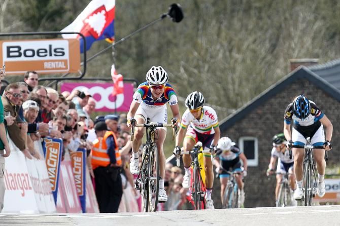 Marianne Vos (Rabo-Liv Giant) on her way to the win