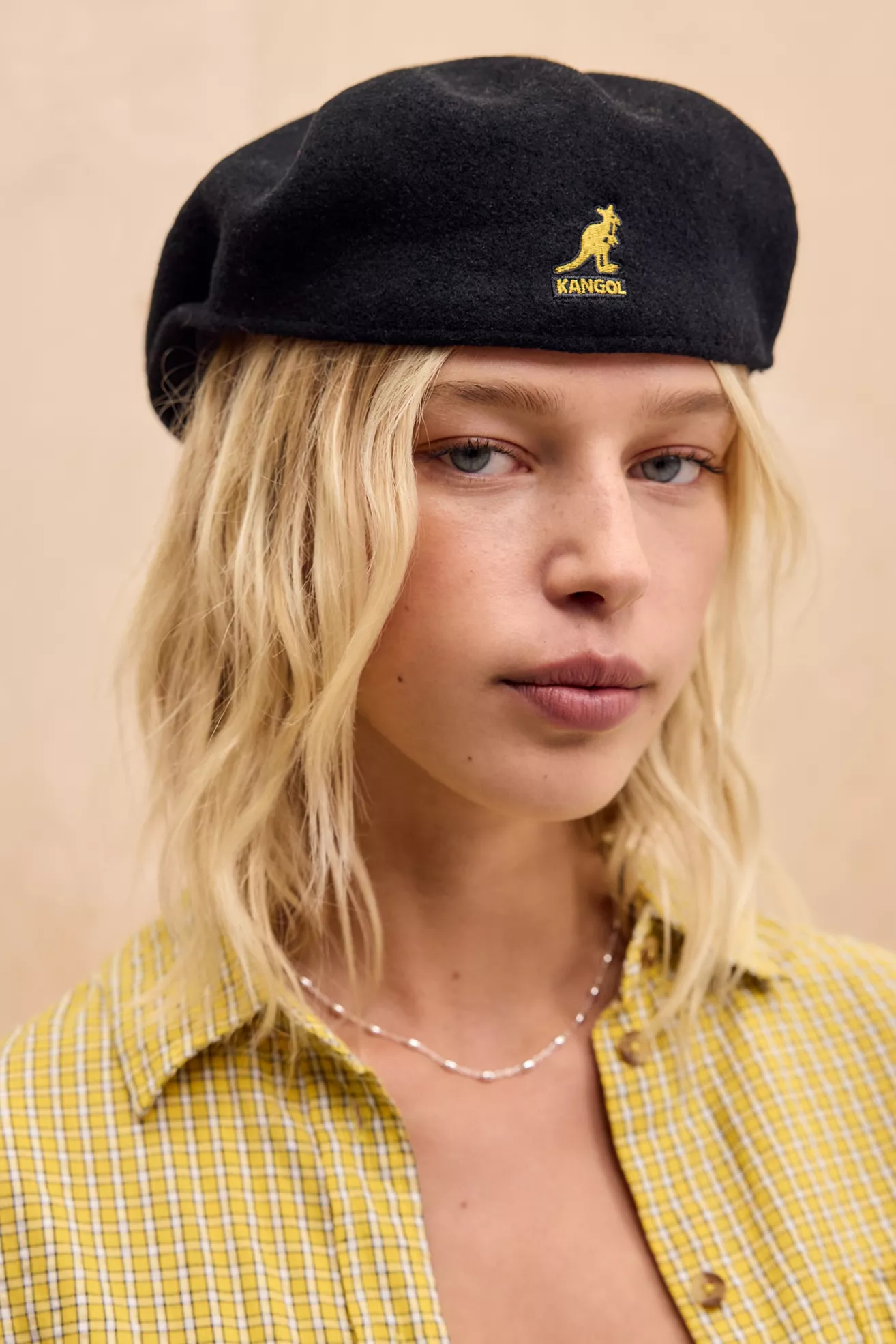 Kangol Black Classic 504 Flat Cap