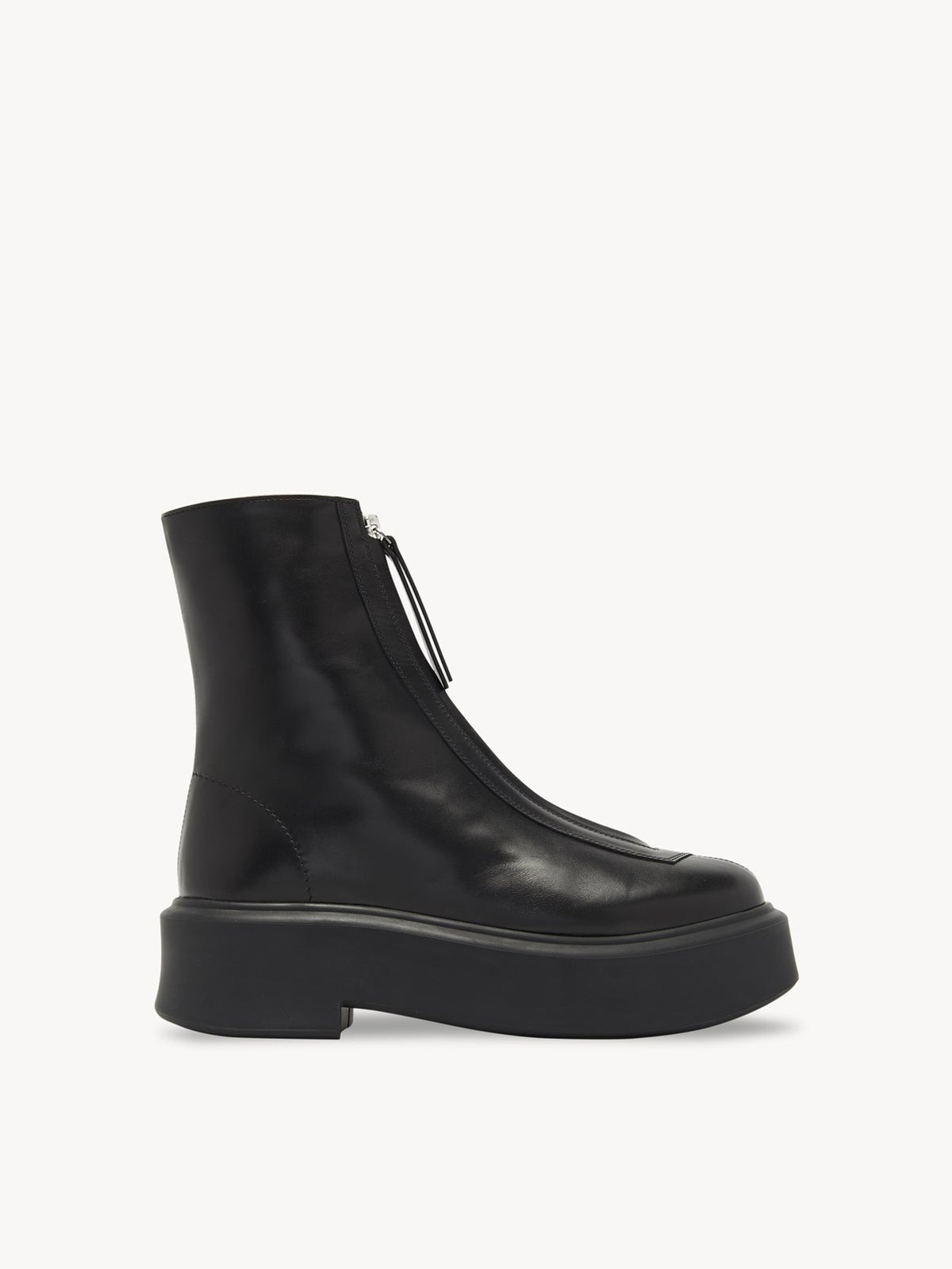 Zipped Boot I in Leather