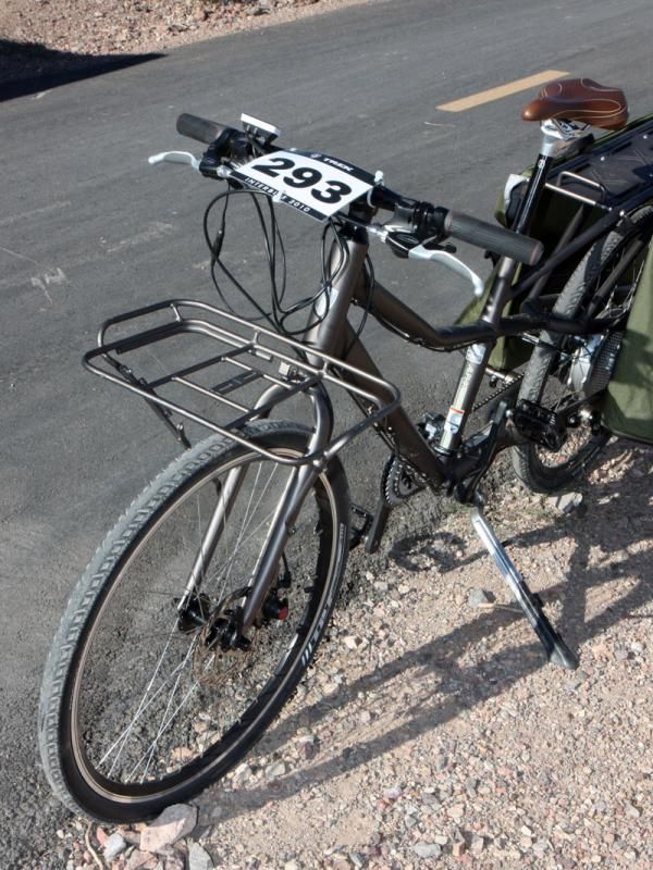 The front rack boasts a big top surface, too, making it legitimately useful for hauling stuff.
