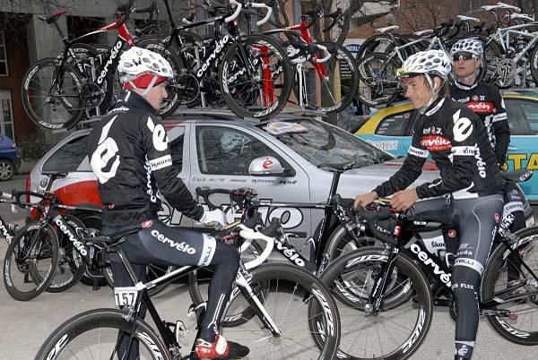 Oscar Pujol and Stefan Denifl of the Cervelo Test Team