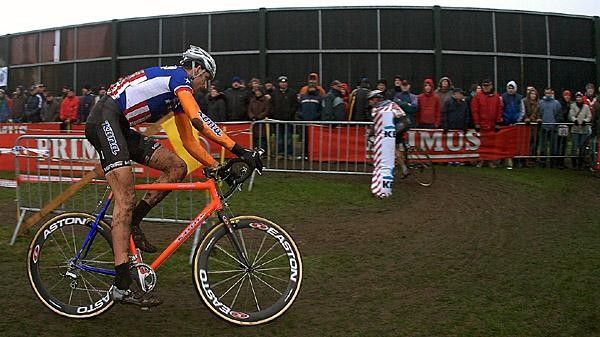 Trebon exits the pits with a fresh Kona bike at Azencross in Loenhut, Belgium.