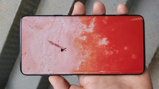 Dette kan være første gangen vi ser Samsung Galaxy S10. Kilde: @UniverseIce