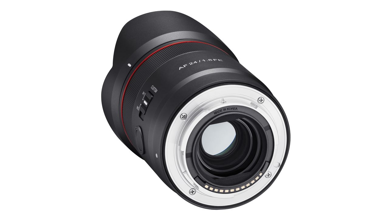 Samyang AF 24mm f/1.8 FE