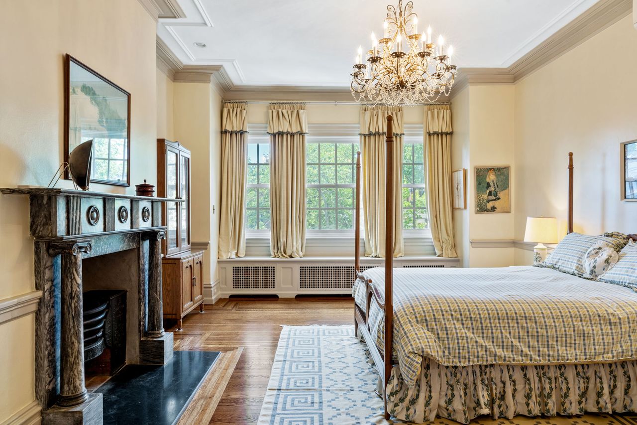 A townhouse for sale in Philadelphia.
