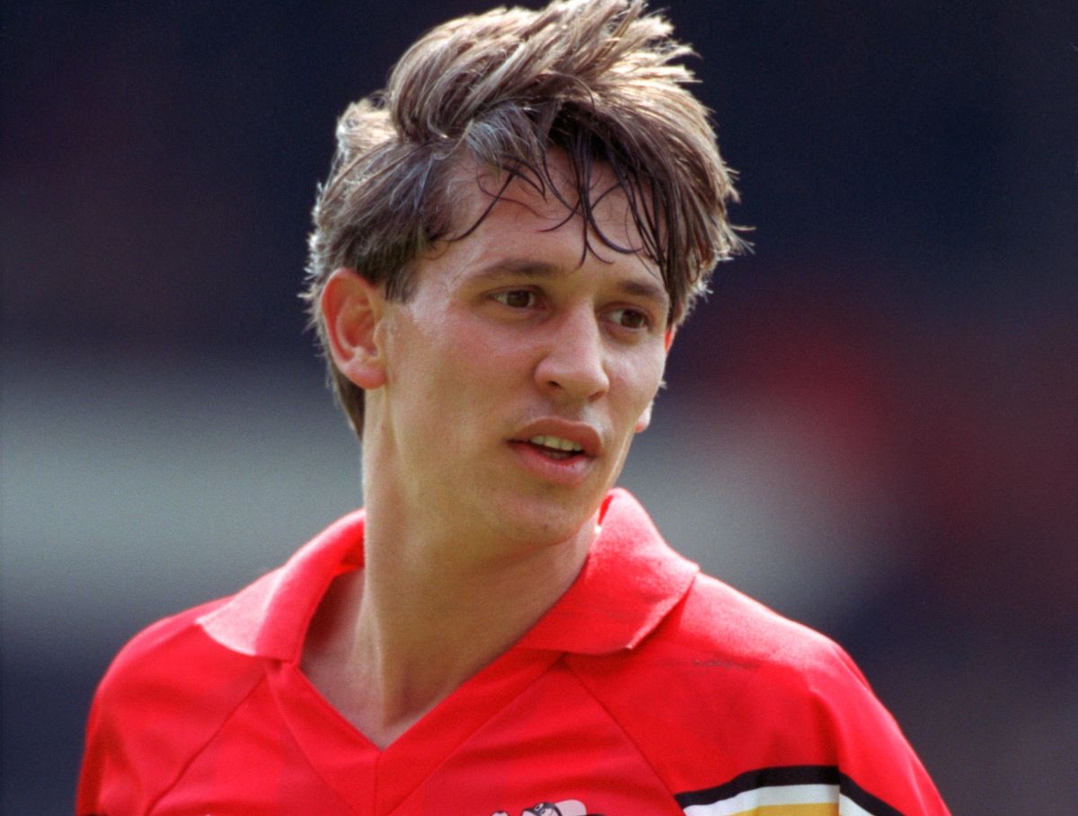 Gary Lineker in action for Nagoya Grampus Eight, 1993