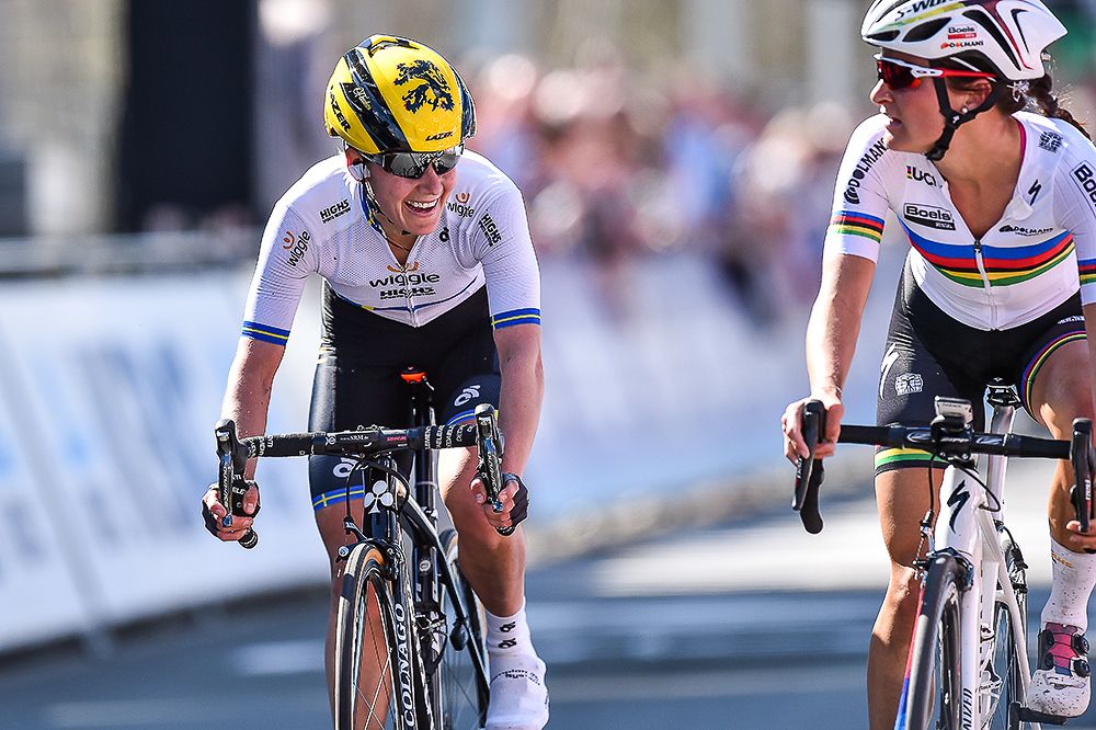 Johansson Glances at Armitstead at the finish