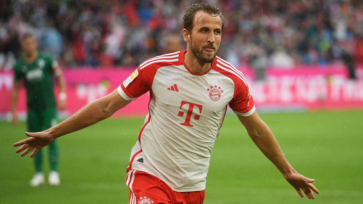 Harry Kane celebrates a goal ahead of the Bayern Munich vs Manchester United live stream