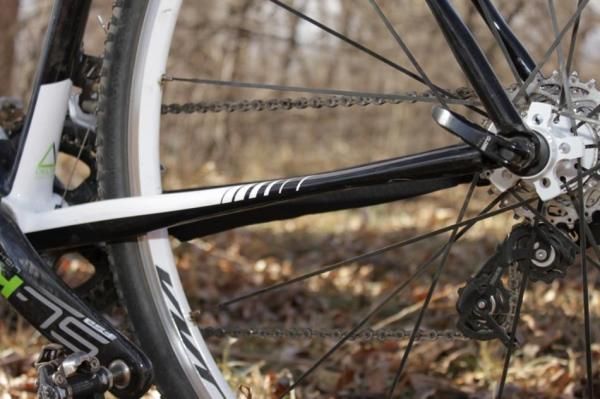 SAVE is also used in the chainstays; the flattened design is said to offer better vibration damping.