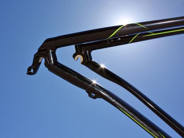 Cannondale contends the Scalpel's aluminum dropouts are just as light as carbon and yet more durable and better at transferring heat from disc brake calipers.