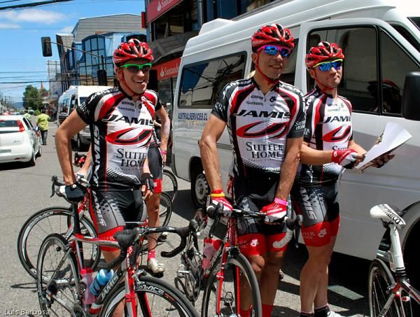Jamis-Sutter Home riders are ready for stage 6 at the Vuelta Chile.