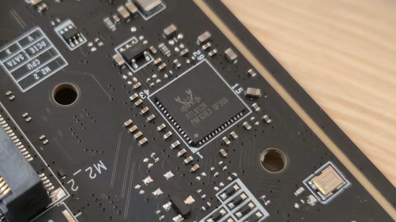 MSI X870E Carbon Max Wifi - ICs