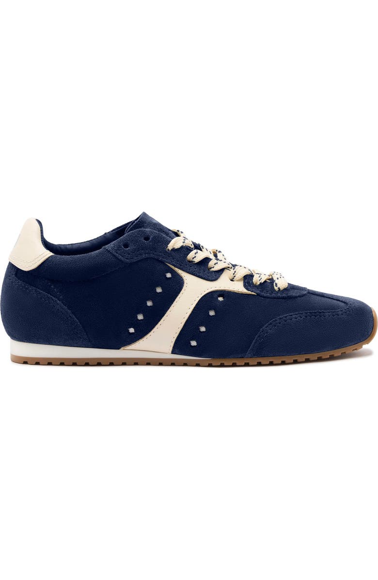 Stella Sneaker