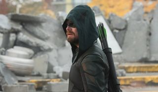 oliver queen crisis on infinite earths cw green arrow