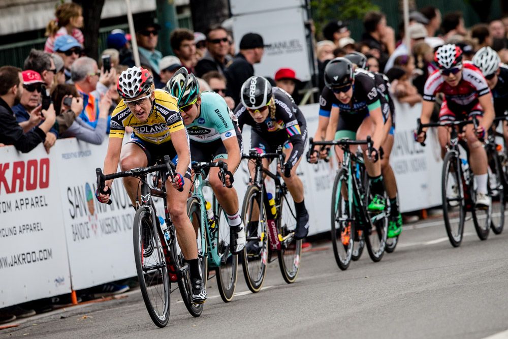 Kristin Armstrong (Twenty 16) leads into the final lap