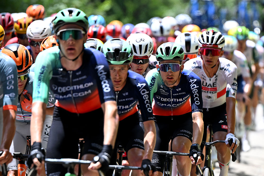 Decathlon-CMA CGM lead the peloton