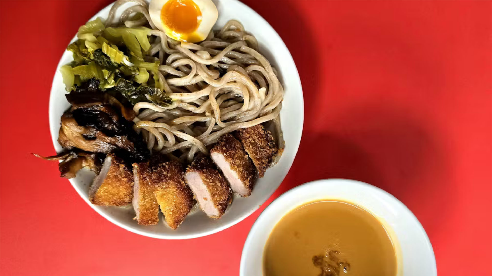 A photo of a bowl of tonkotsu. 