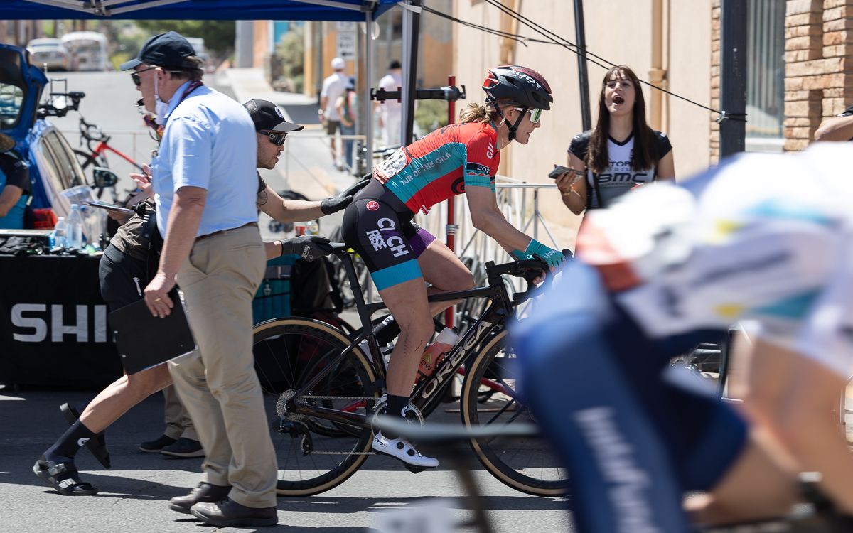 Lauren De Cresenzo (Cinch Rise) put back in the race after the crash.
