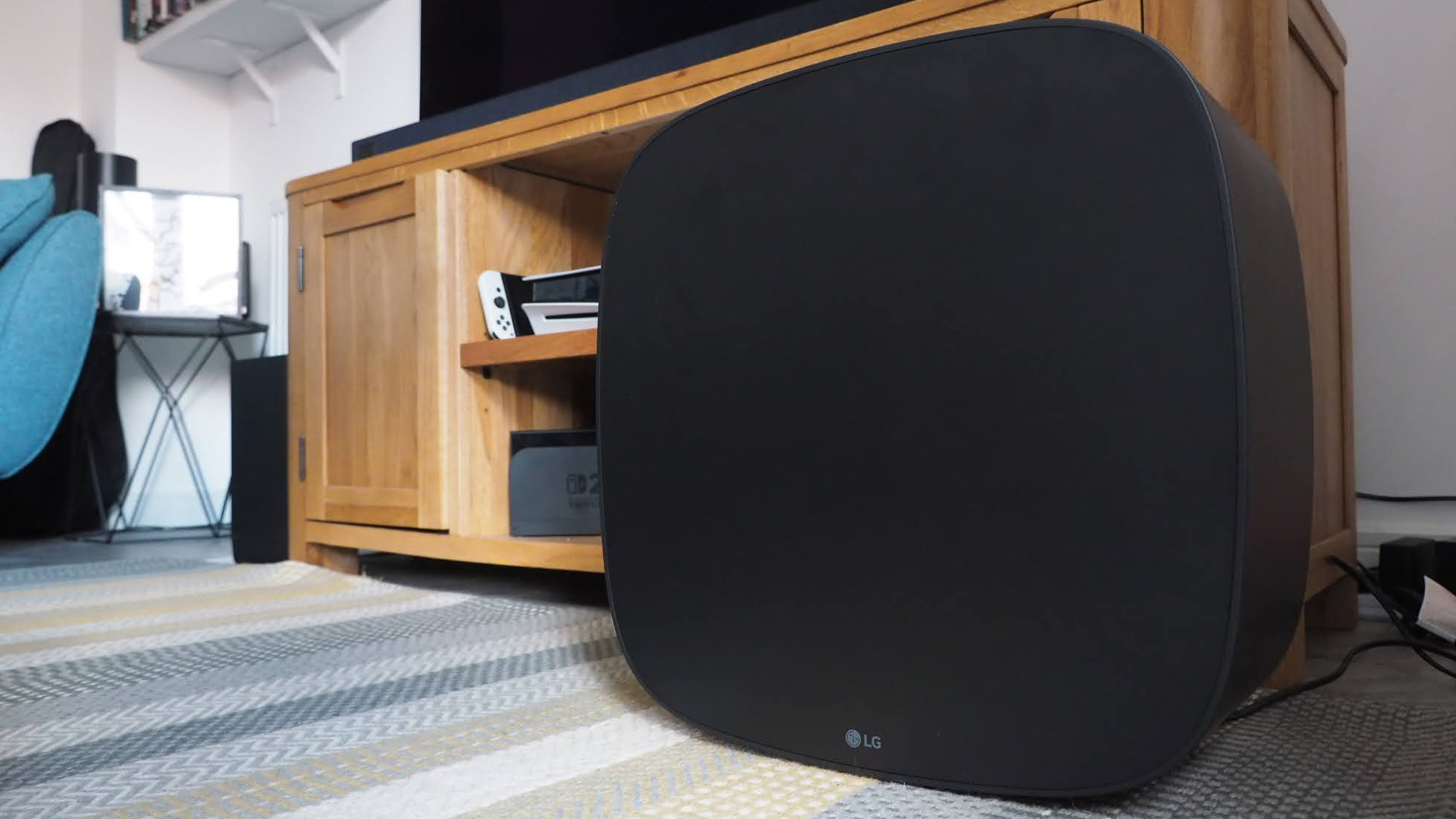 LG Sound Suite W7 subwoofer review