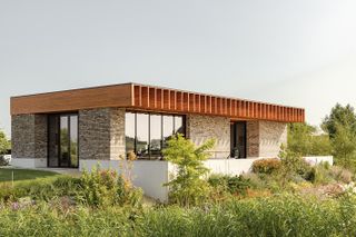 rotterdam house with timber roof