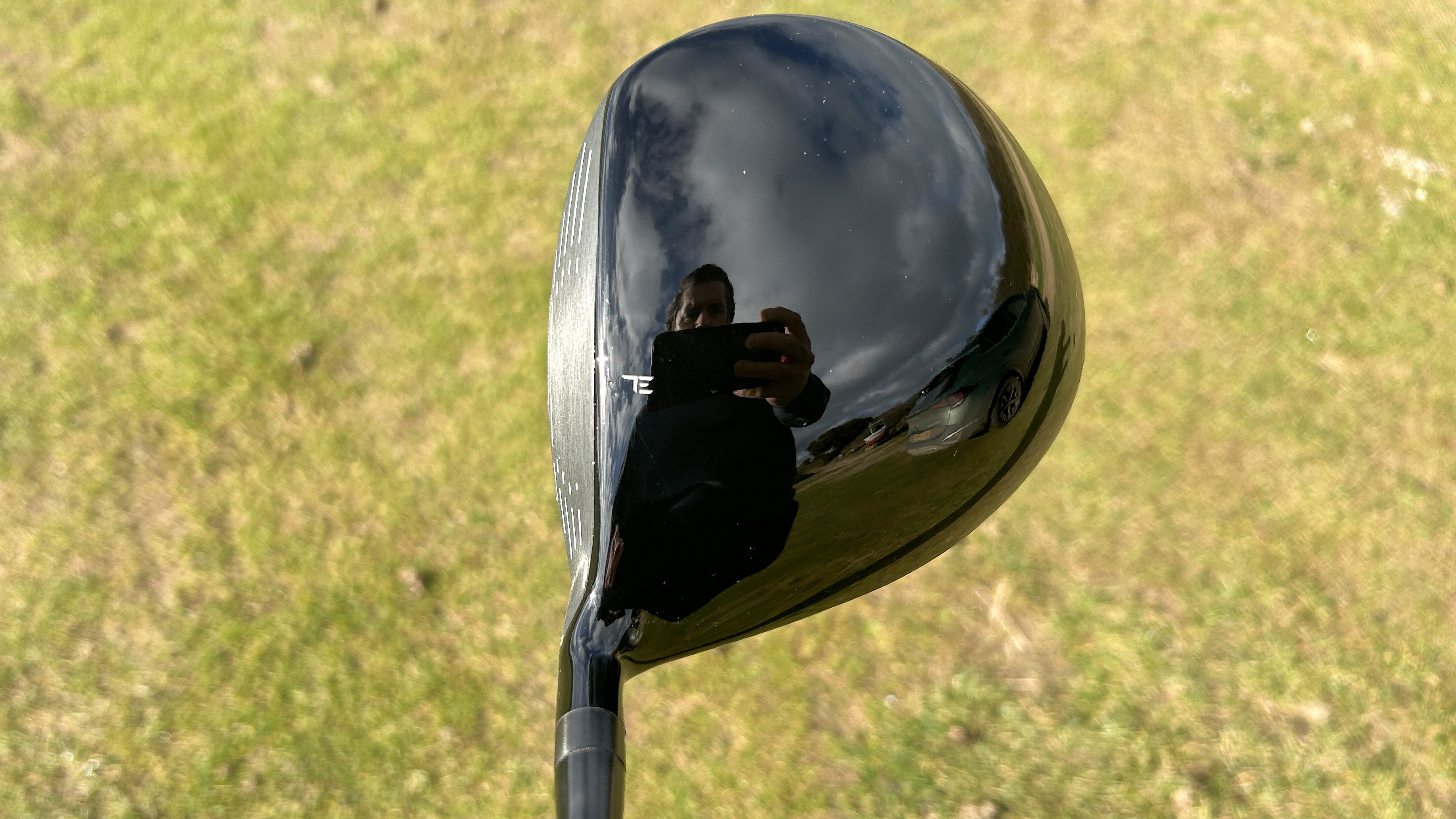 Photo of the Tour Edge Hot Launch Max-D Driver