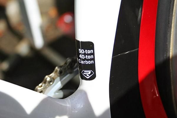 To keep things strong and stiff Ridley has used high modulus 40- and 50-ton carbon fibre in the Dean.
