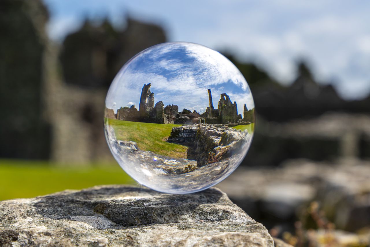 Shoot at the telephoto end to isolate your Lensball refraction&hellip;