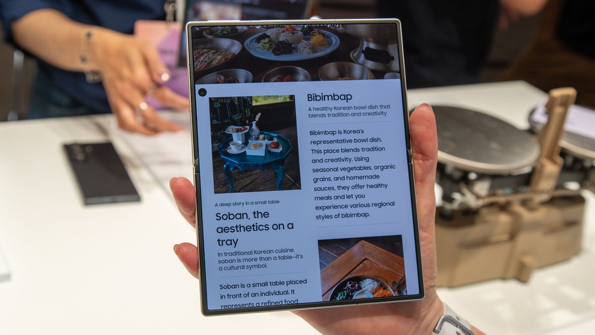 Reading material on the Galaxy Z Fold 8 inner screen