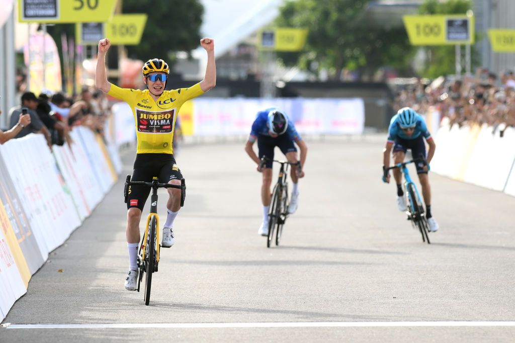 Race Highlights - Singapore Criterium 