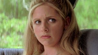 Sarah Michelle Gellar in I Know What You Did Last Summer.