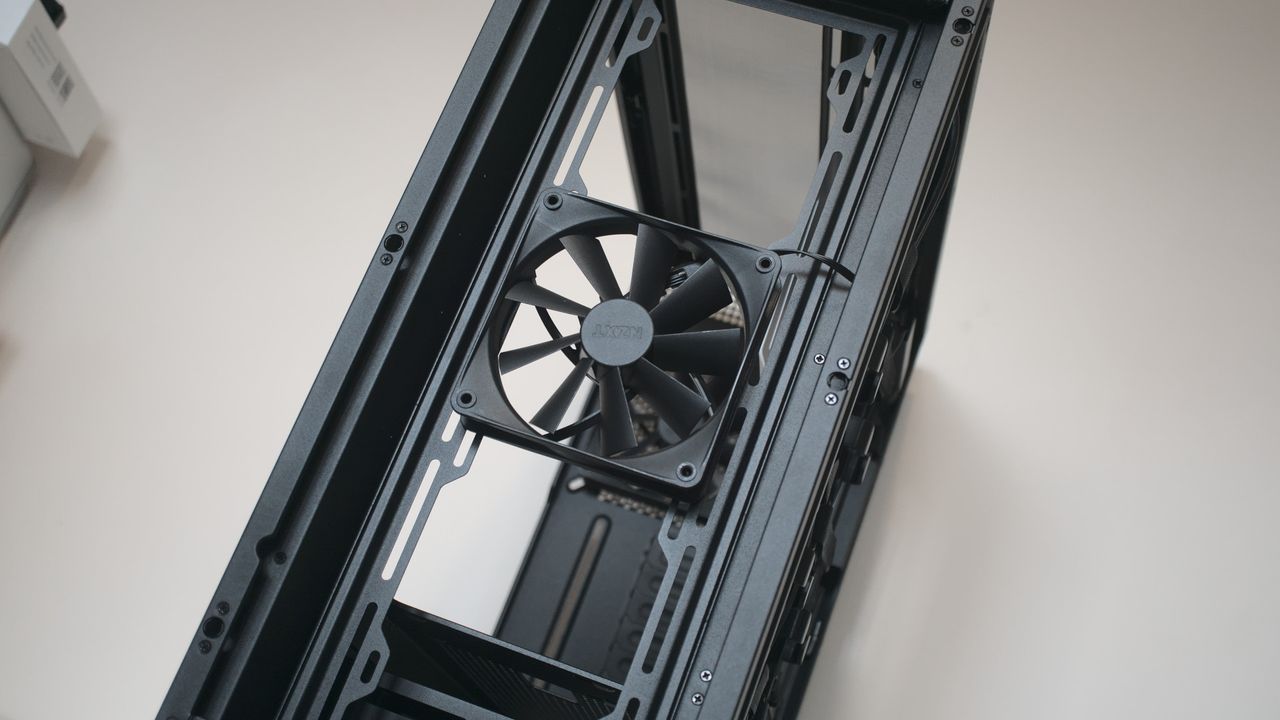 NZXT H7 Flow