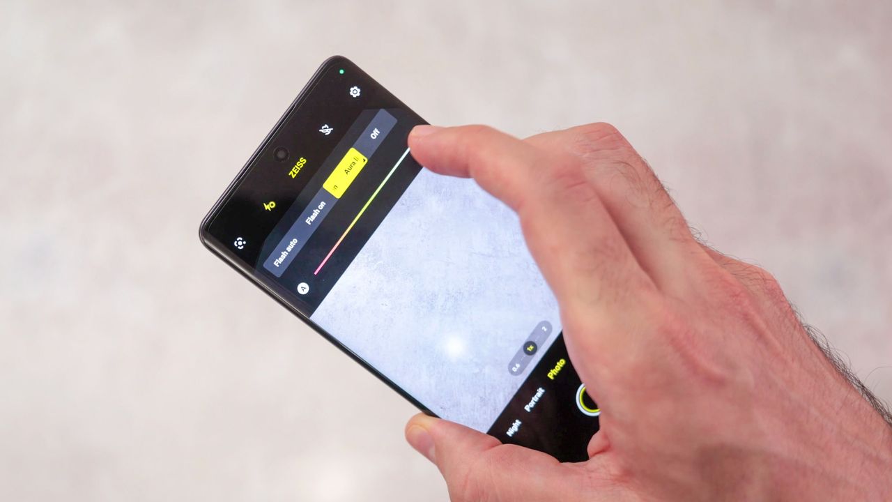 A photo of the Vivo V40 and V40 Pro