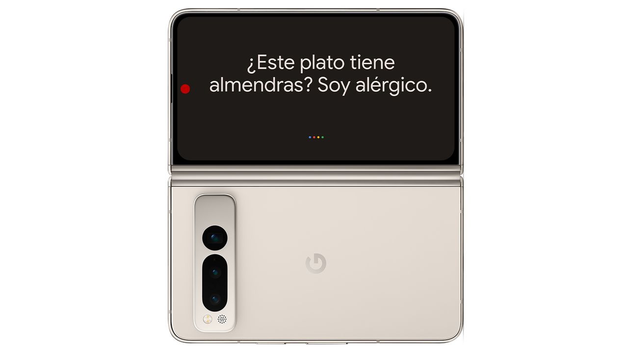 Dual Translate on Outer Screen on Pixel Fold