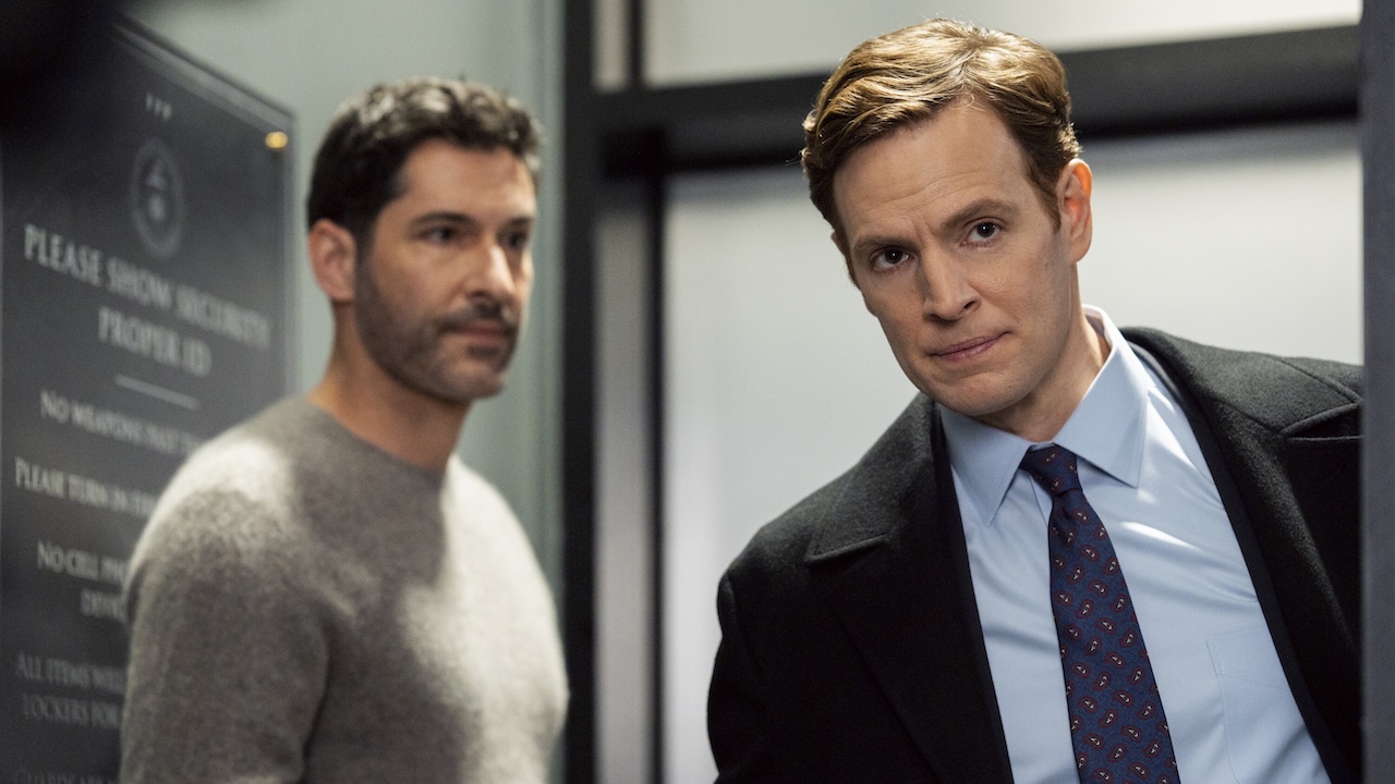 Colin and Bill as the odd couple in CBS' CIA Season 1x01
