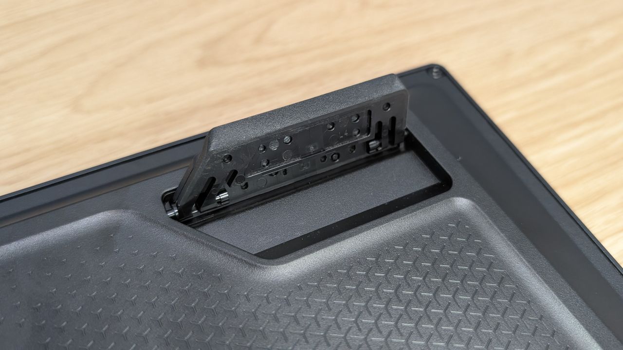 Corsair Vanguard Air 99 Wireless keyboard feet close up.