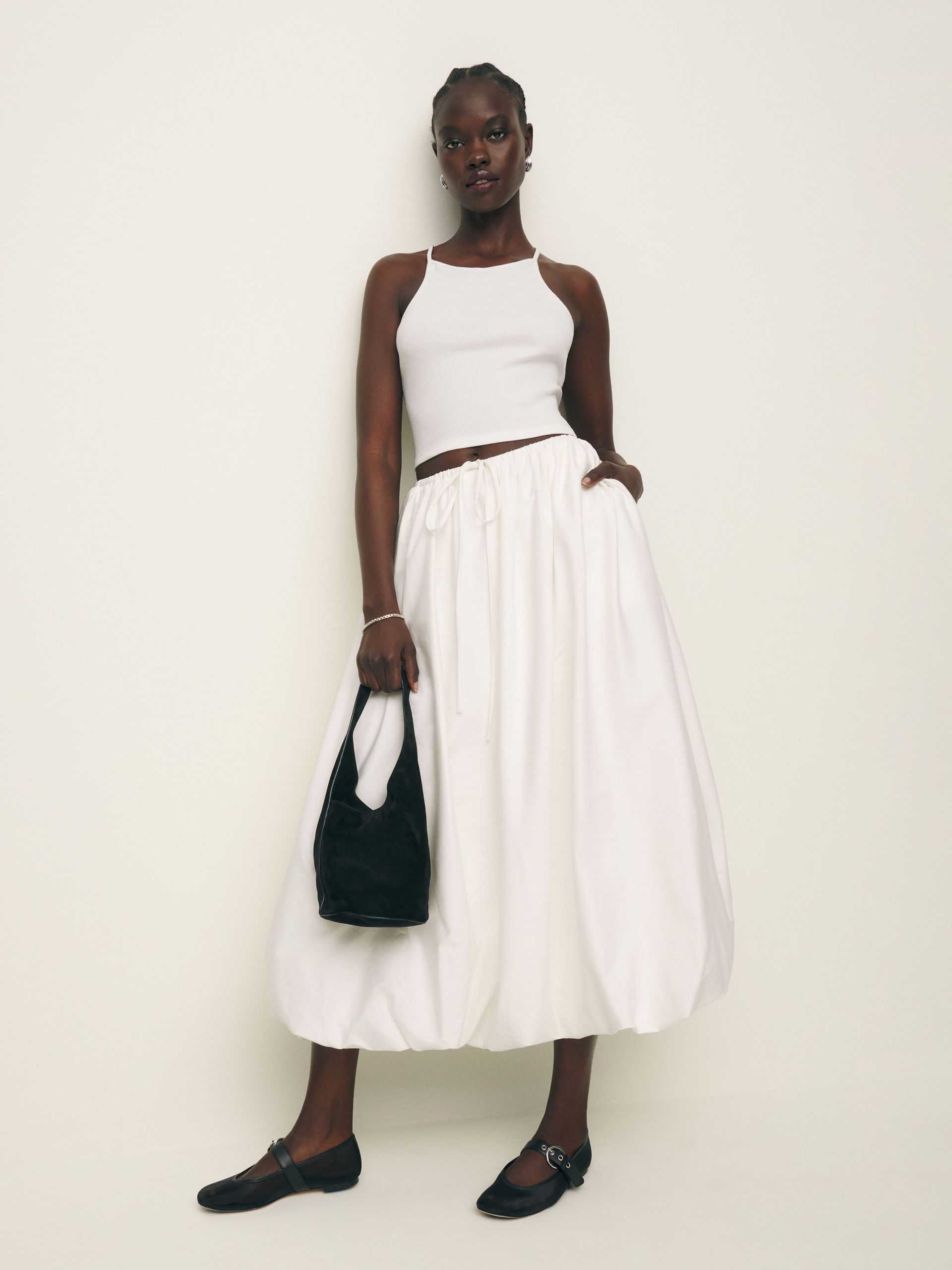 missing-image تسوق من بين 32 اختيارات للأزياء الإصلاحية لفصل الربيع من محررينا