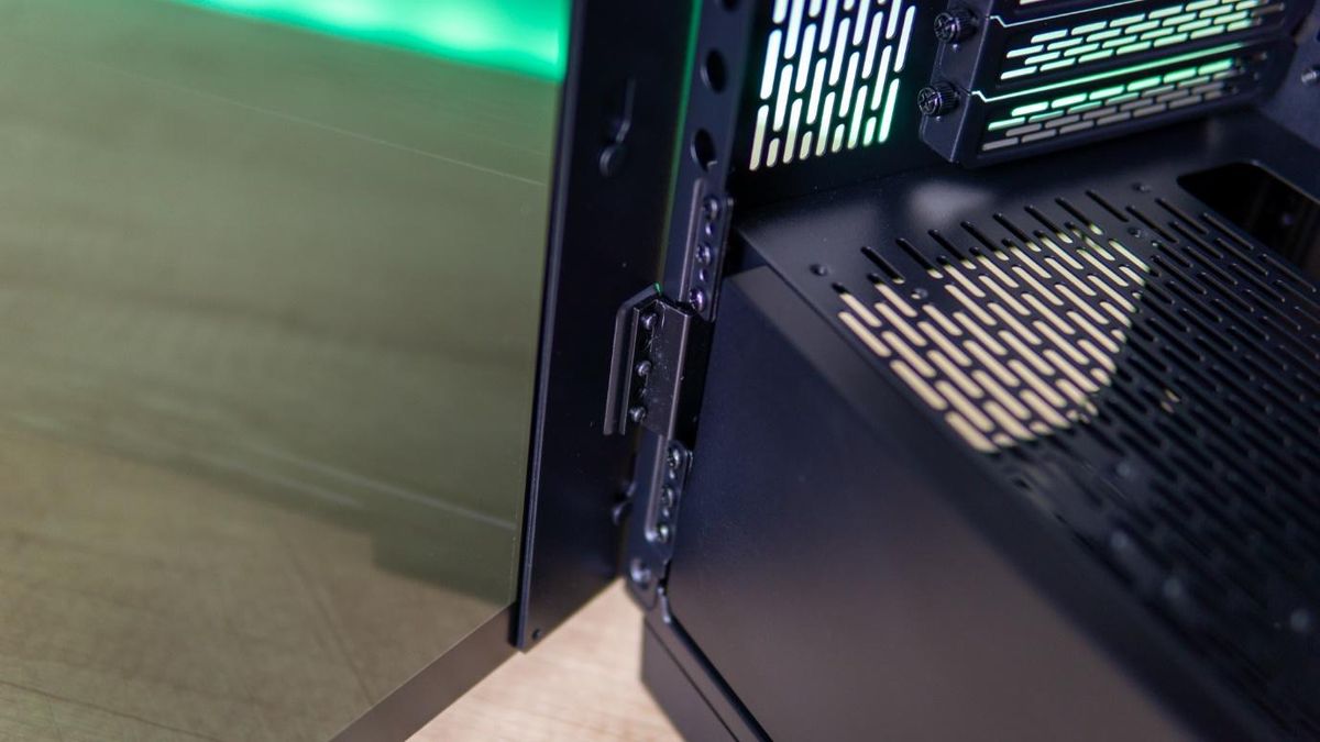 Razer Tomahawk ATX