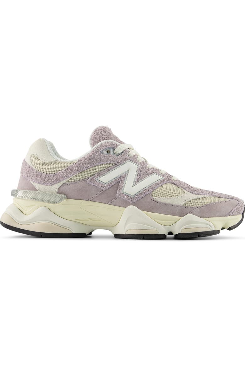 Gender Inclusive 9060 Sneaker