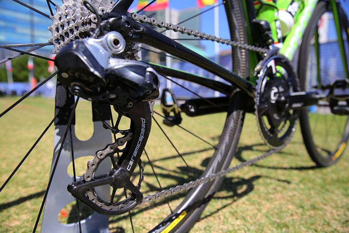 Oversized CeramicSpeed pulleys on Cannondale-Drapac's rear derailleurs
