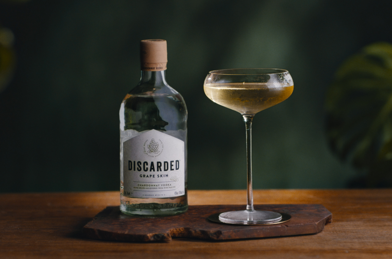 A bottle of vodka and Martini cocktail