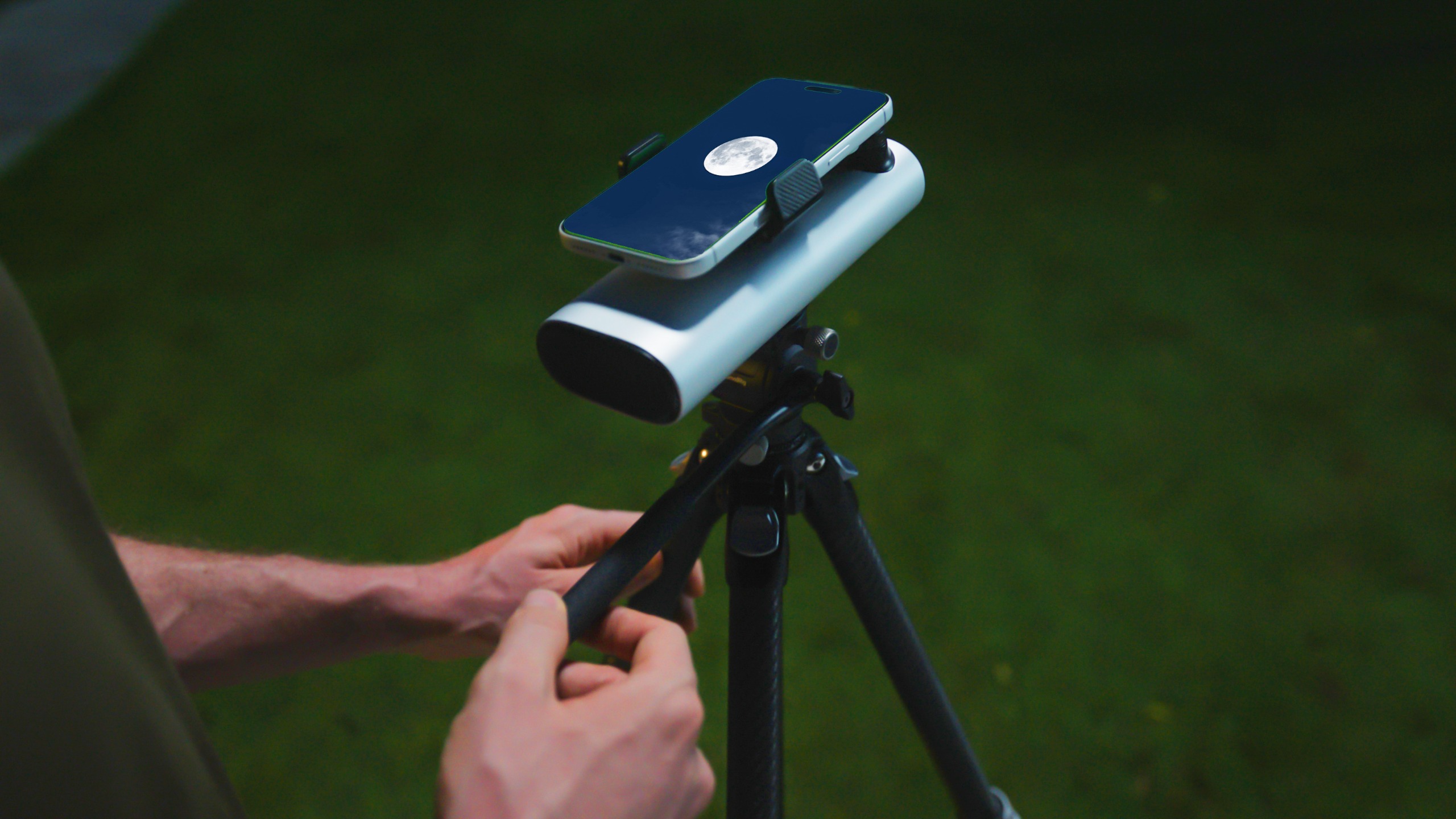 Qivika smartphone telescope adapter
