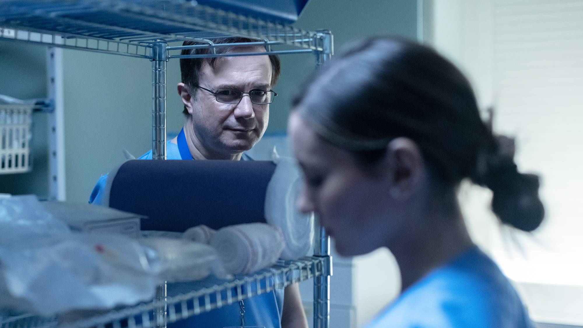 Tristán Ulloa as Salva and Ivana Baquero as Maje in "A Widow's Game" on Netflix