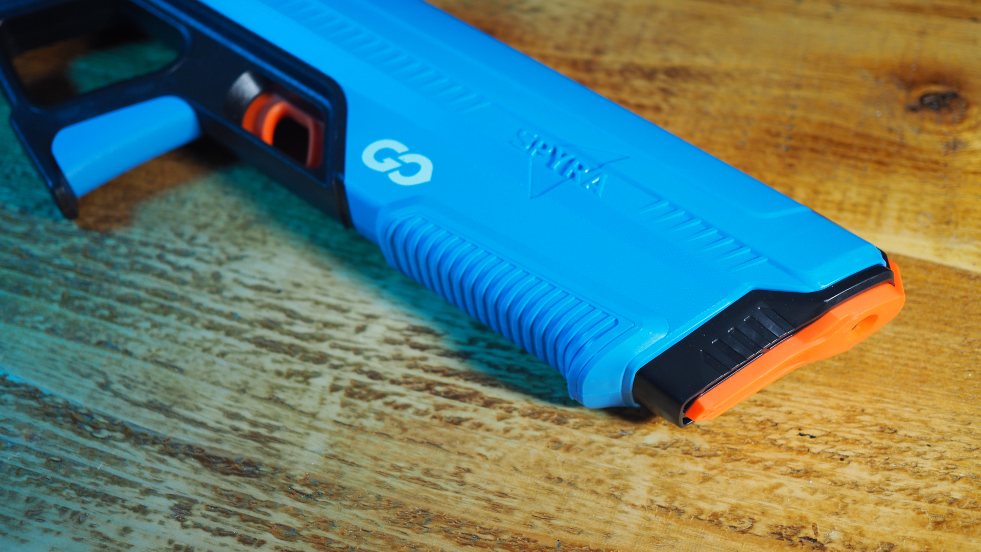 SpyraGo lying on a wooden surface