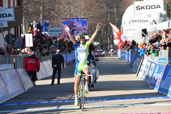 Vincenzo Nibali wins. The Liquigas-Cannondale rider was reportedly unhappy with teammate Peter Sagan before the stage, but seemed happy enough at the finish.