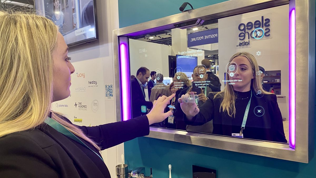 Poseidon Smart Mirror Can Be Customized the Way You Want