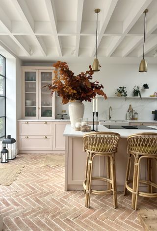 pink kitchen