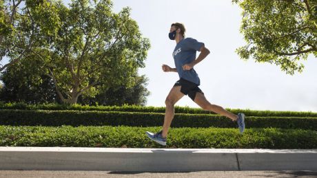 asics-running-face-mask